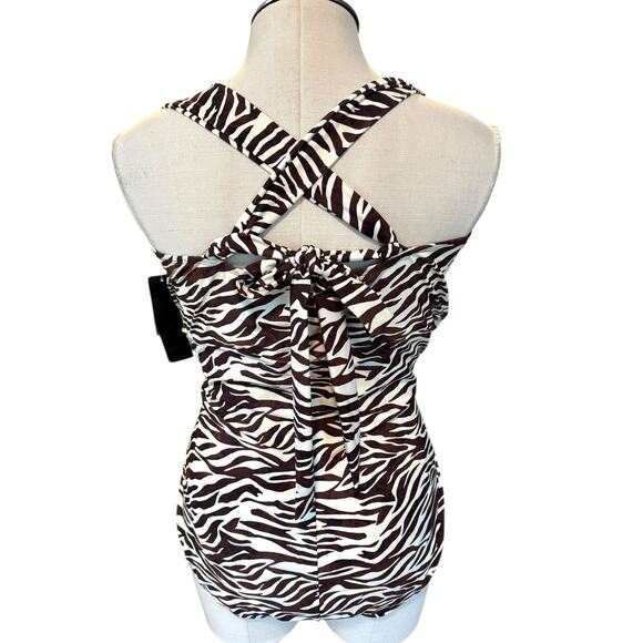 New Torrid 4 (4X 26) Sexy One Piece Zebra Print Ruched Tummy Control Swimsuit - Picture 2 of 2